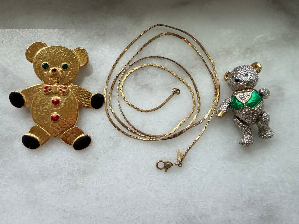 Vintage Rhinestone Teddy Bear Brooch Pin Set Articulated & Monet Gold Tone Chain